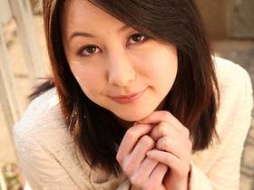 Hot Japanese AV Idol Ayumi Iwasa 岩佐あゆみ xXx Photos Gallery